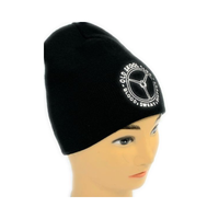 Beanie met Geborduurd Old Skool Club Logo – Trucker Beanie Zwart