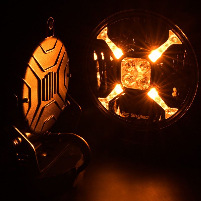 SKYLED Cosmo Flash 9X 9” LED Verstraler 120W – Wit/Oranje + R65 Flitser (12V/24V)