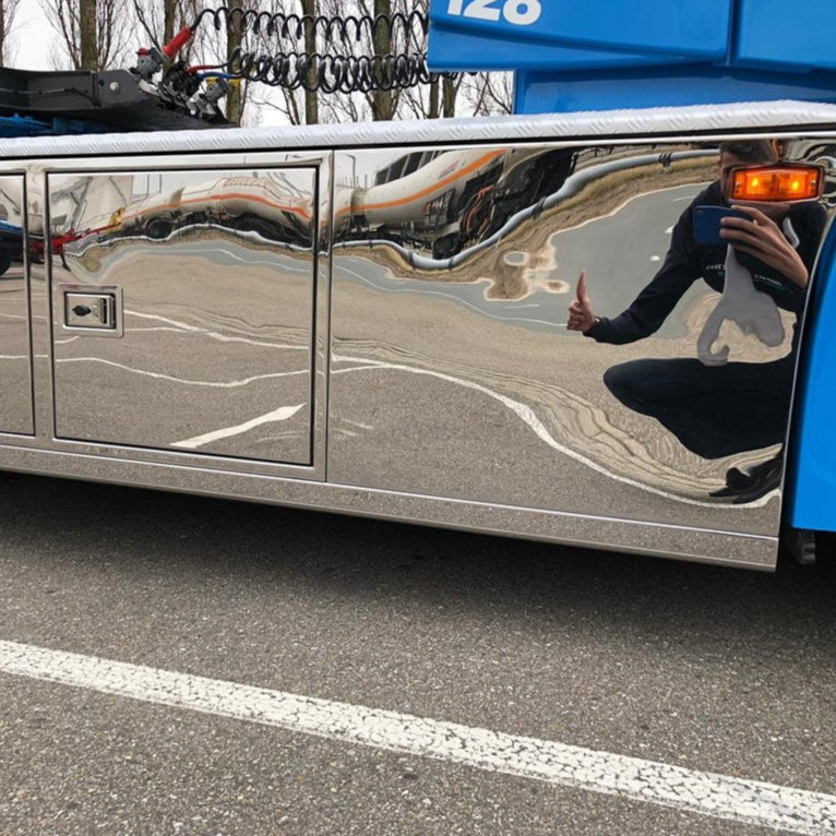 extreme metal polish pakket inclusief polijstbollen en microvezeldoeken voor een spiegelglanzende resultaat