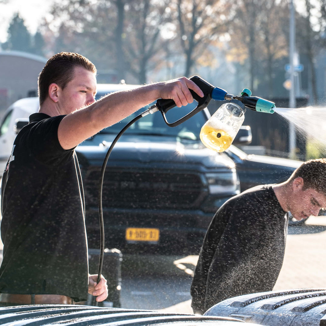 Vrachtwagen wassen - Deluxe Truck Power Cleaning Pakket