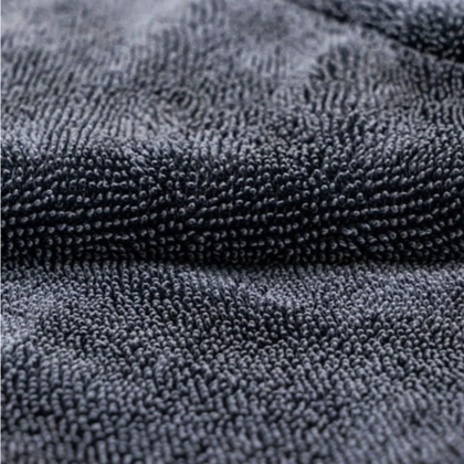 Detail Twisted Pile vezelstructuur Black Hole droogdoek — afgeronde vezeluiteinden krasvrij
