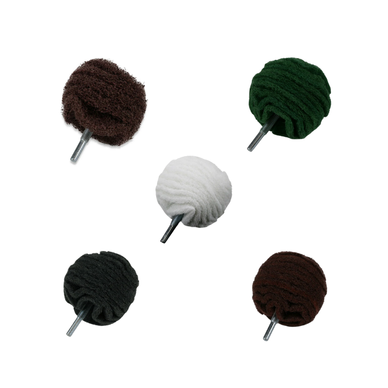 Set van 5 polijstballen in verschillende hardheden voor perfecte lakverzorging.