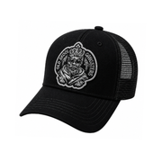 Zwarte Old Skool Gangsters trucker cap met zwarte mesh achterzijde en ronde patch